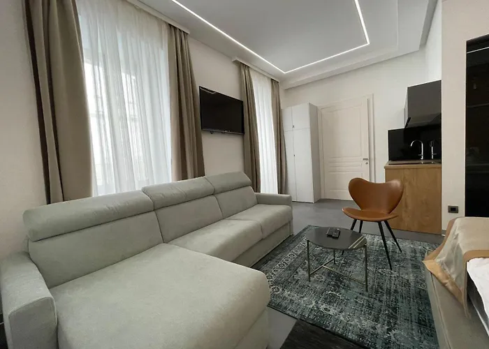 Luxury Marina Apartments